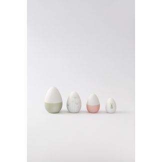 4'Set Ostereier aus grundsätzlich ungalsiertem Porzellan, Eier gestaltet in weiß/grün, weiß / rose, weiß mit grünem Hasen und weiß mit zarten Ranken in grün und rose
